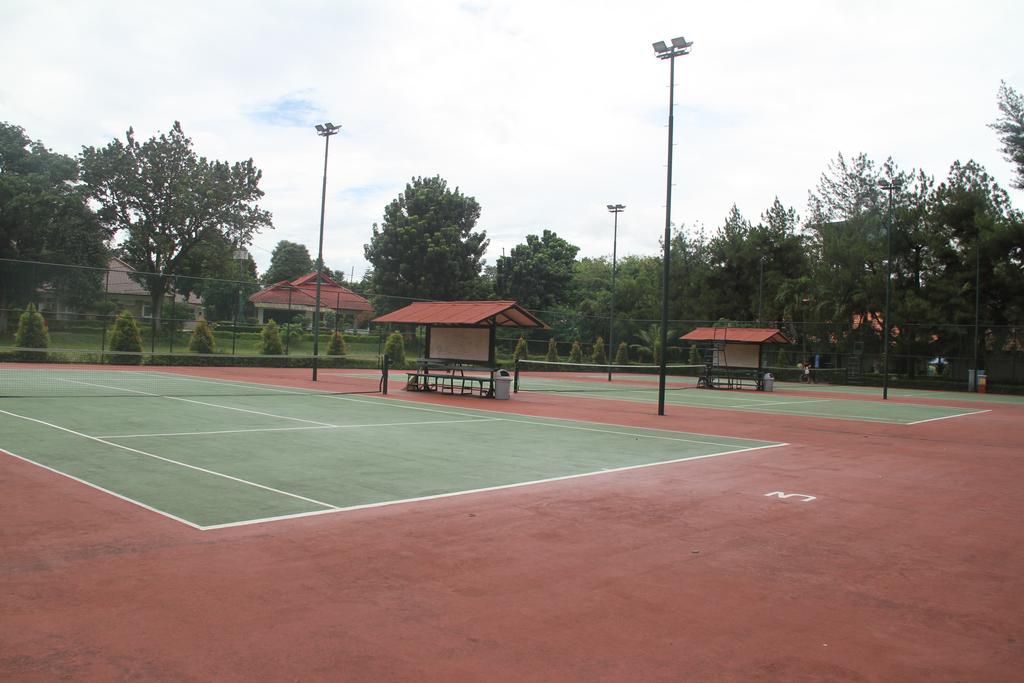 Country Woods Jakarta Cilandak (Jakarta) Ngoại thất bức ảnh